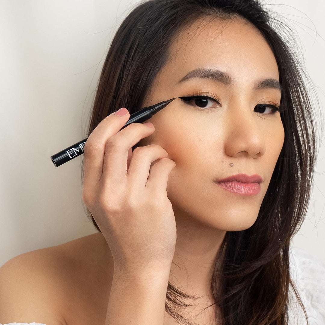 Flawless False Lashes: The Secret to a Natural, Seamless Look